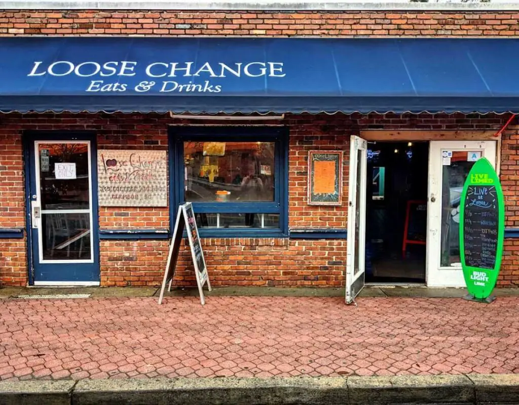 Loose Change Bar & Grill