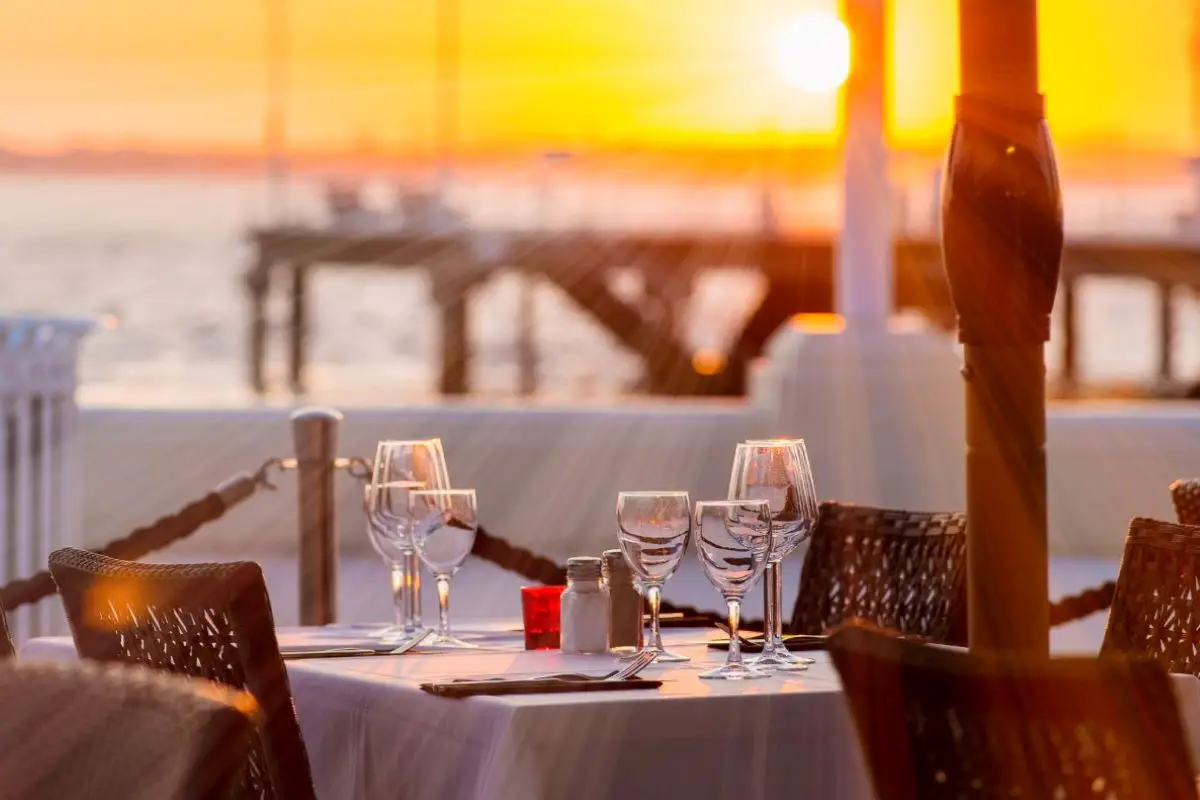 8 Must-Try Waterfront Restaurants in Cape Coral, FL